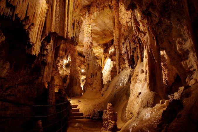 La Grotte de Presque fête ses 200 ans un voyage souterrain unique