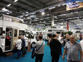 Svdl Visitez Le Plus Gros Camping Car Du Salon Du Constructeur