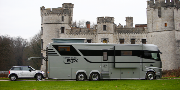 Le plus gros camping-car du monde: vous n'en reviendrez pas