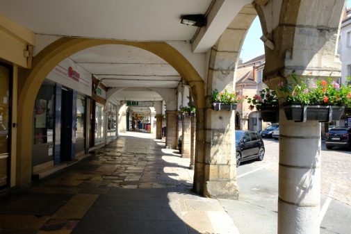 Les fameuses arcades de Louhans...