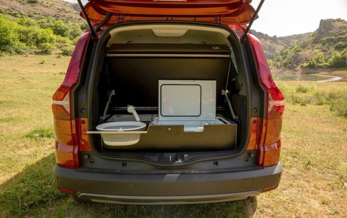 Camperiz transforme le Dacia Jogger en camping-car - Actus des